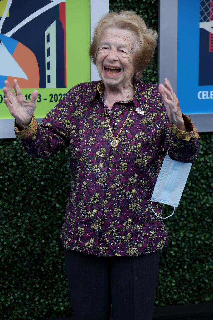 Dr Ruth Westheimer Americas Diminutive And Pioneering Sex Therapist